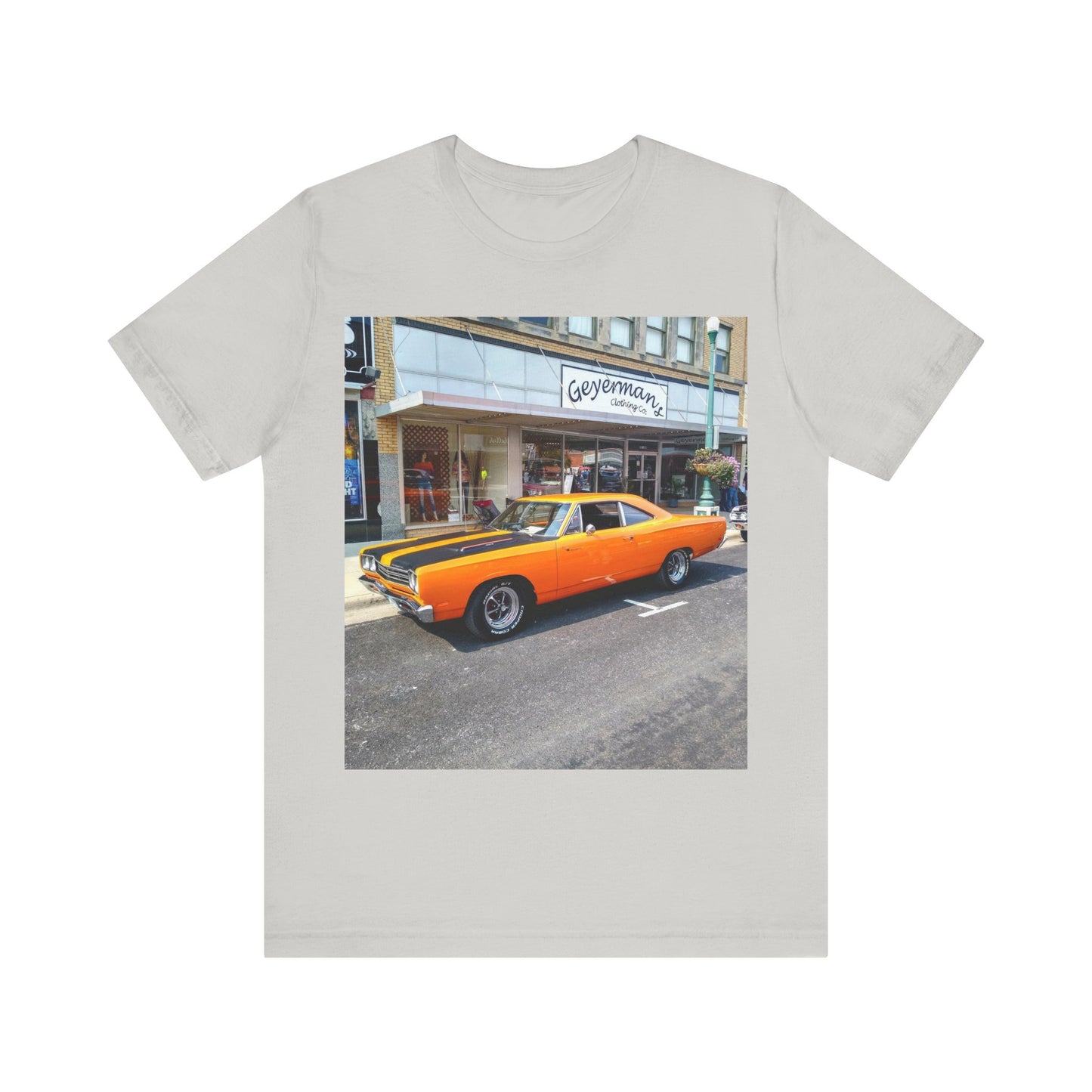 Plymouth Roadrunner Musclecar Short Sleeve Tee