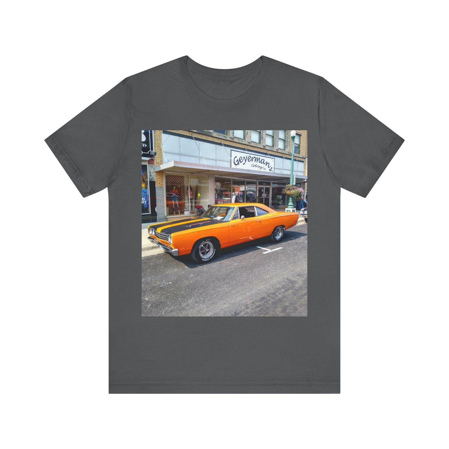 Plymouth Roadrunner Musclecar Short Sleeve Tee