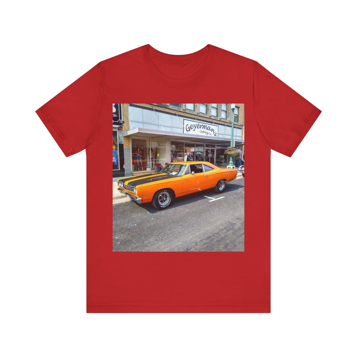 Plymouth Roadrunner Musclecar Short Sleeve Tee