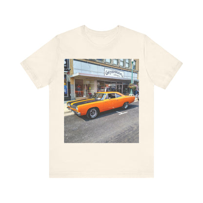 Plymouth Roadrunner Musclecar Short Sleeve Tee