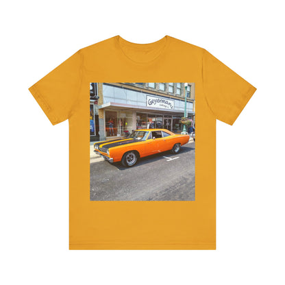 Plymouth Roadrunner Musclecar Short Sleeve Tee